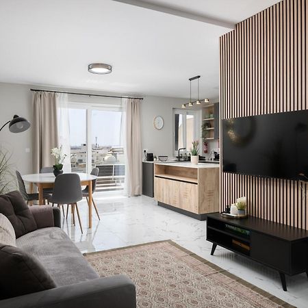Modern 2Br Cosy Apartment With Large Terrace - Close To Manoel Island & Tigne Shopping Mall Σλιέμα Εξωτερικό φωτογραφία